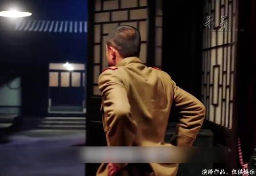 张学良紧了紧裤腰带，当场尬到脚趾抠出三室一厅！