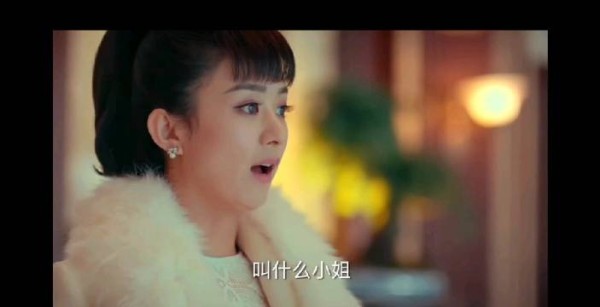 赵丽颖版尹新月为何成白月光，花痴外壳精明底子