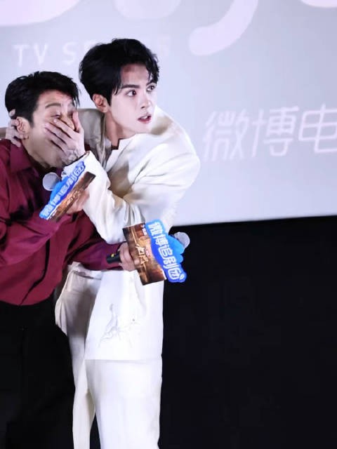 曾舜晞一秒入戏跟请神上身了一样完全换了个人，演员的信念感好强