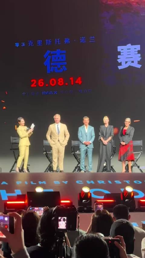 这动作还挺难的