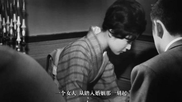 这部1961年的神作,把当代婚姻的遮羞布撕得粉碎
