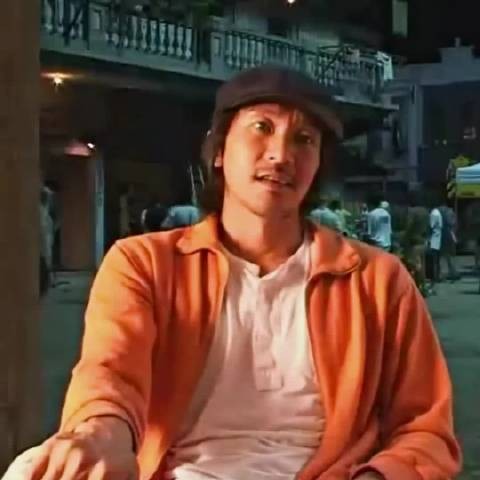 星爷要求周小龙继承李小龙遗愿,成为龙的传人