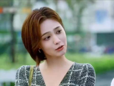 当年夸女主倾国倾城的女配,现在火了