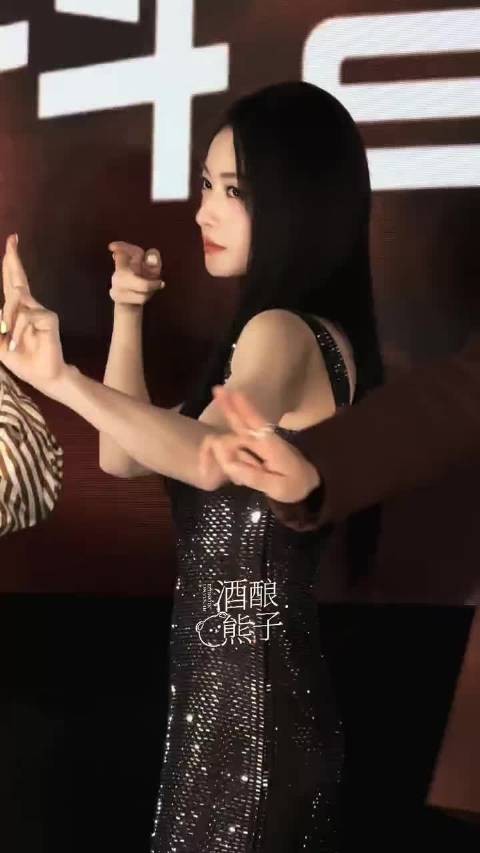 没人告诉我这个吴谨言跳舞这么帅呀！