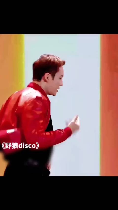 啊啊啊啊佛爷唱粤语歌太好听了 后续会不会出单曲和再开演唱会我一定买票!