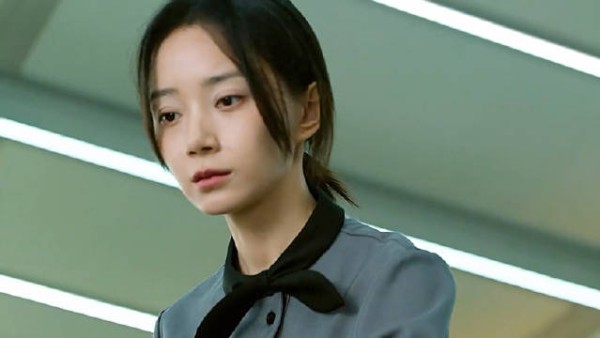 五星级餐厅首日服务，遇霸凌同学成VIP顾客