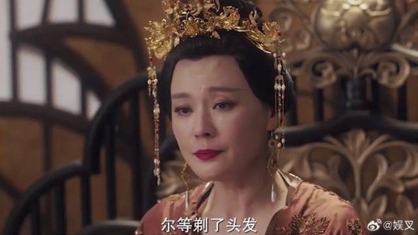 陛下驾崩,太后让宠妃削发为尼,宠妃霸气反击