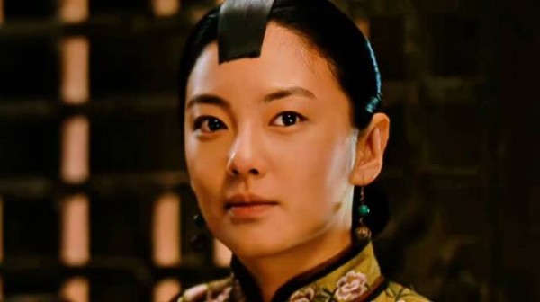 男人只因特别能吃油泼面,却被地主家的小老婆看上!