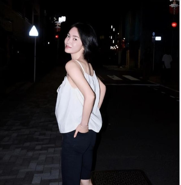 45岁宋慧乔保持少女身材!她瘦而不柴兼具成熟韵味美爆了