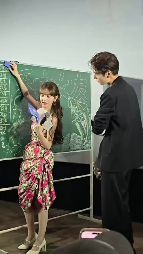 天才女友追剧团杭州站田曦薇胡一天赖伟明与粉丝互动