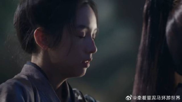 锦月如歌：女兵与将军同程一马，场面异常暧昧，可她竟犯困了