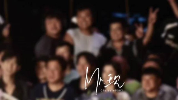 李现张婧仪《雾里青》杀青大合照有，好帅好美~期待一个早日播出