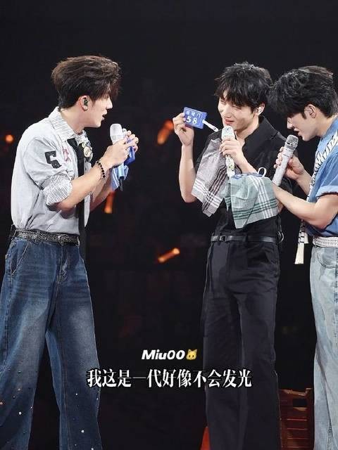 哪怕岁月染霜，也要亮出行李牌较量一番谁的更出彩hhhh