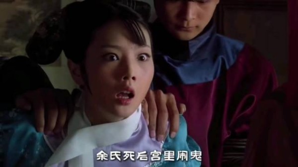 小允子深夜扮鬼,助甄嬛暗中除敌