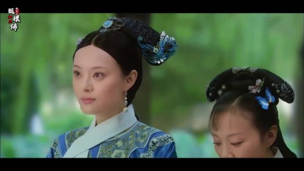 甄嬛与华妃狭路相逢，华妃步步紧逼
