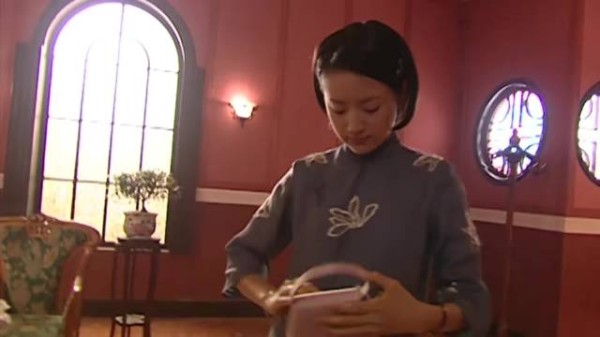 金粉世家:冷清秋迟到,婆婆嫌弃她架子大,得知她马上要生吓得气全消