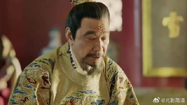 这个世上坏人少，随风倒的人多