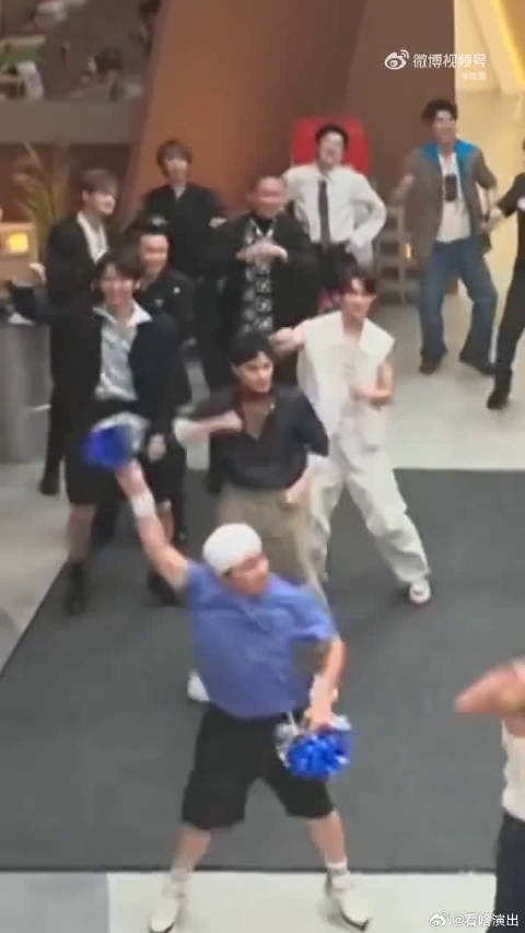 犹豫只是短暂的,下定决心参与之后,熟练度蹭蹭往上涨