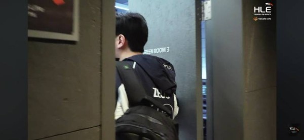Homme:谢谢你祐齐啊!我又活过来了