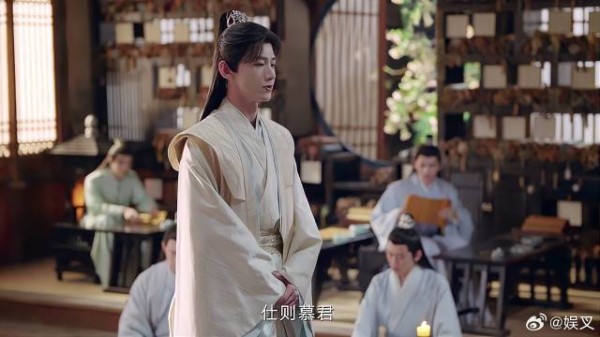 顾九思上课开小差 老师刁难让背课文，哪料出口成章