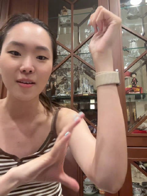 punchy表妹这个学到了! 原来小胳膊的长度就是脚的长度 260729