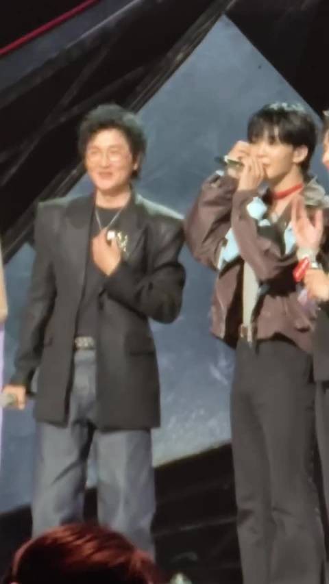 王赫野直播舞台当面模仿孙楠，现场效果拉满