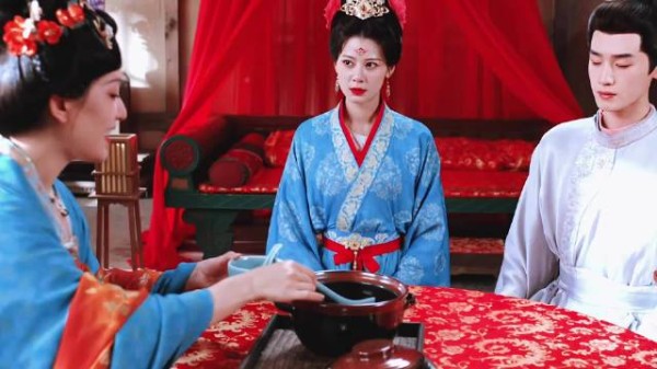 严馥之对小沈大人的身体了如指掌,压根不需要这样滋补!
