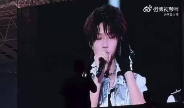 王橹杰说《我们的少年时代2》看不看随便被热议