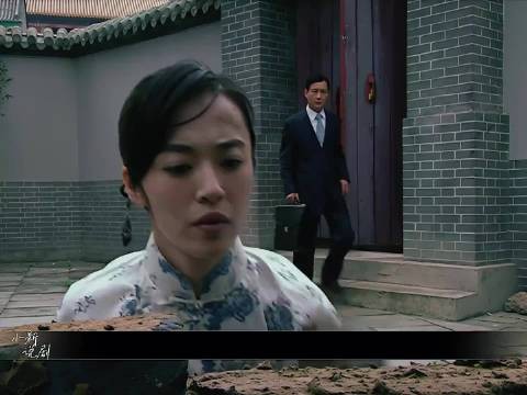 翠萍垒鸡窝，干懵余则成，尬聊又干懵监视特务