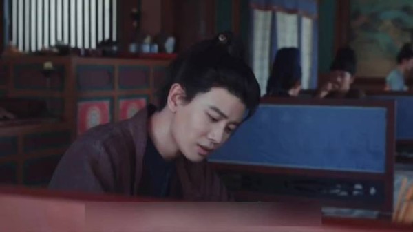 嫂子竟然不是人，半夏参加哥哥婚礼结果发现新嫂子是人面枭，任嘉伦 宋祖儿