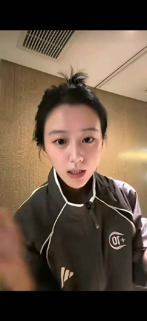 用心还原蜘蛛侠，动作神态都很有味道