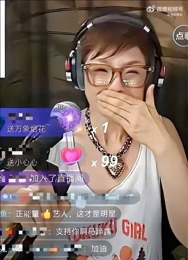 香港资深女星近况反转，直播超3万人痛哭，如今泰国旅游享受生活