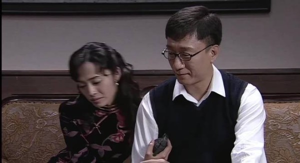 重刷潜伏,读懂乱世之下生死相托的爱