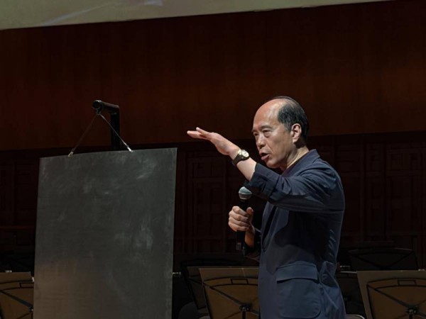 西安乐迷在音乐里登顶阿尔卑斯山之巅