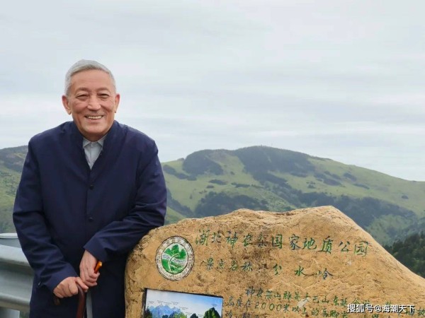 刘传铭首倡“大人文”:人文绝非纸上谈兵,需东西方“双向奔赴”