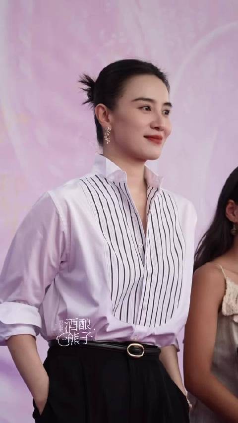 宋佳妈咪，铁梅妈咪