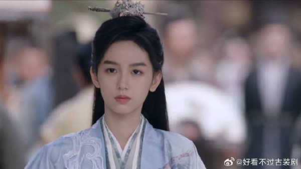 锦月如歌：禾宴偷溜出客栈，跟踪杀自己的刺客，不料都督跟在身后