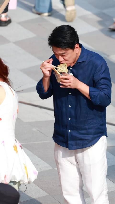 马凡舒要拉黑王耀庆，猜美食靠写申论