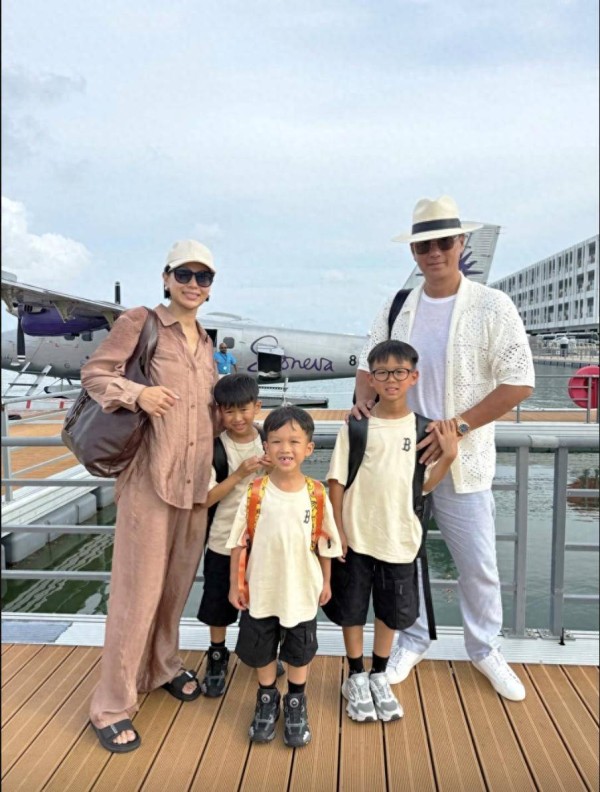 TVB视后疑再传喜？宽松衣服难掩小腹微隆，已育三子本人未回应