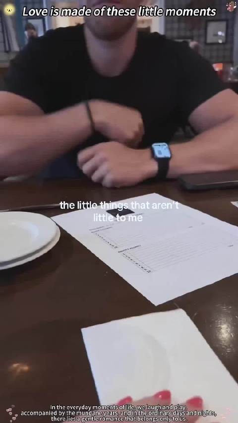 爱是由这些小瞬间构成的