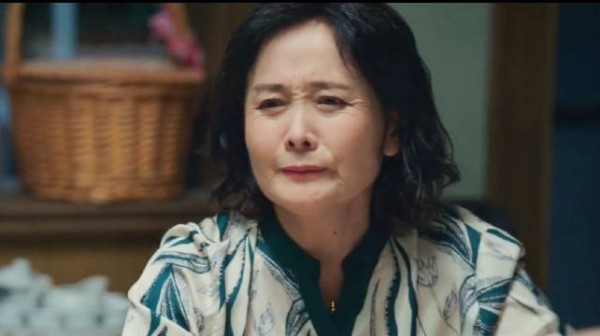 小城故事多：直接笑岔气，喝酒喝乱辈分，老丈人和女婿处成兄弟！