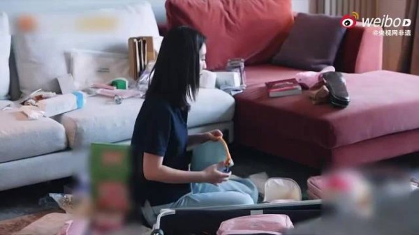邓恩熙吹奏葫芦丝传递民族乐器之美