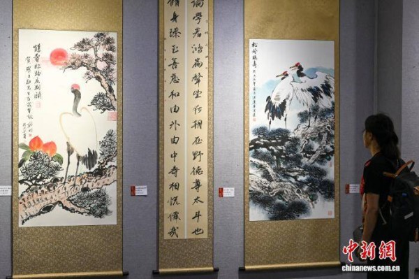 “追寻”云南百岁学人张文勋 百余幅翰墨昆明贺寿