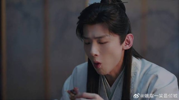 顾九思背书过目不忘，玉茹直接加任务量，立马食不下咽了