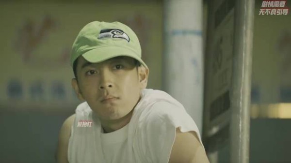 被认定为变态凶手的偏执少年，原是自卑懂事寒门学子