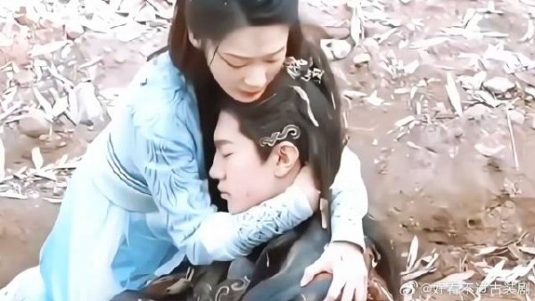 付一笑x凤随歌｜李沁x陈哲远 慕容曜父子联手刺杀凤随歌，皇后乱刀刺死皇上