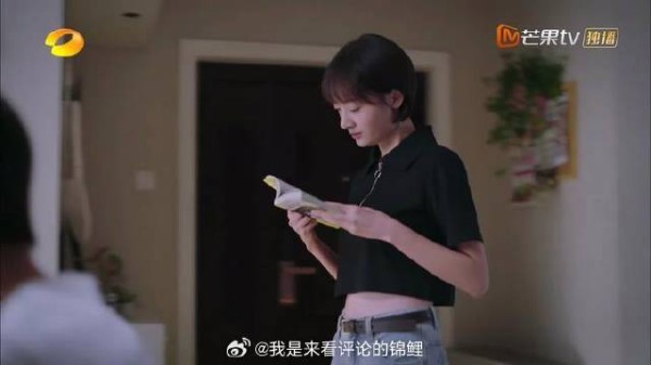 尖尖偷看不良漫画,被闺蜜出卖了,前方爆笑