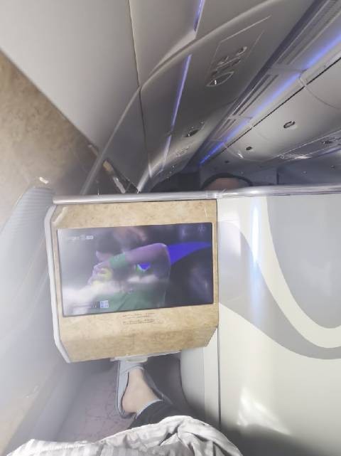 我在万米高空 看澳网的男单决赛 加油啊 德科！ 再拿一座