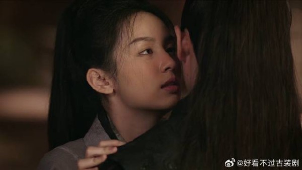 锦月如歌：禾宴对着都督耍酒疯，竟是为引出奸细，禾宴：我聪明啊