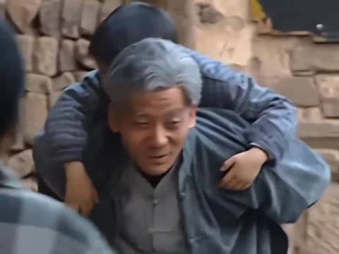 花鼓灯演绎福贵半生疾苦，观众直言不敢二刷